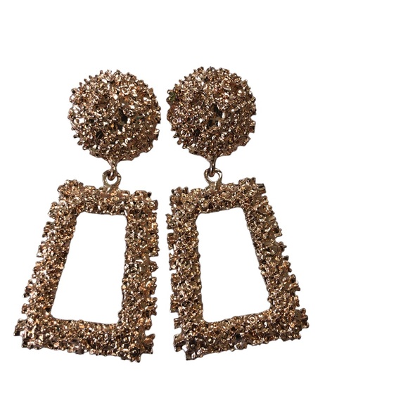 Chunkey Large Rectangular Dangle Ear Rings in Gold Tone Color Statement Earrings - Picture 2 of 5